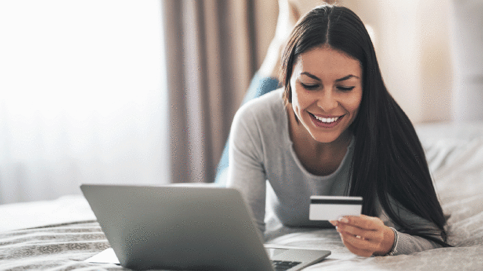 Online Shopping © Jelena, adobe.stock.com Online Shopping © Jelena, adobe.stock.com
