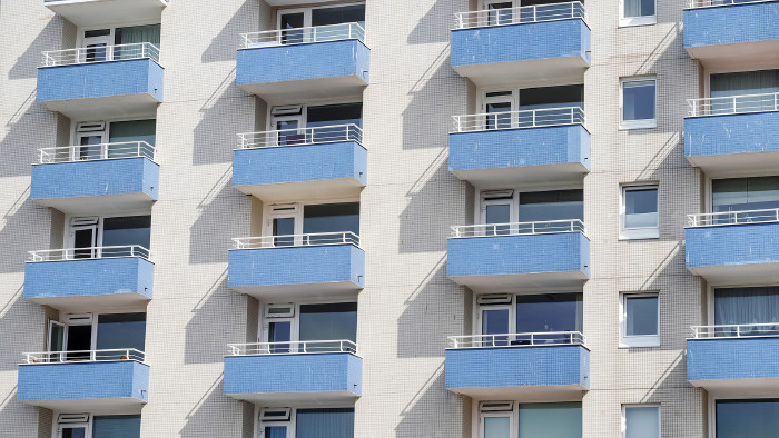 Fassade einer großen Hotelanlage