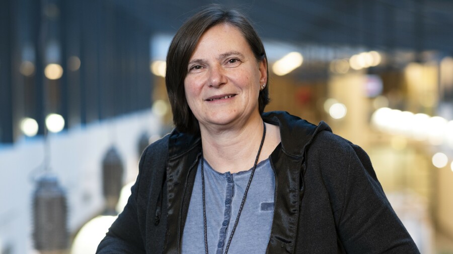 Angela Pfister, Leiterin des volkswirtschaftlichen Referats des ÖGB