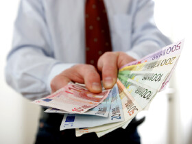 Abfertigung &copy; Joachim Wendler, Fotolia.com