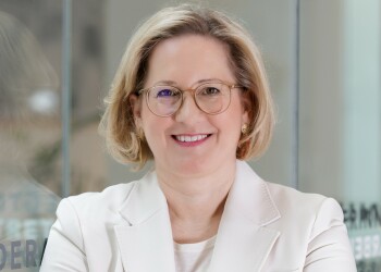 Silvia Hru&scaron;ka-Frank, Direktorin der AK Wien und der Bundesarbeitskammer